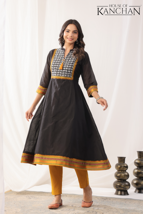 Kaali A-line kurta