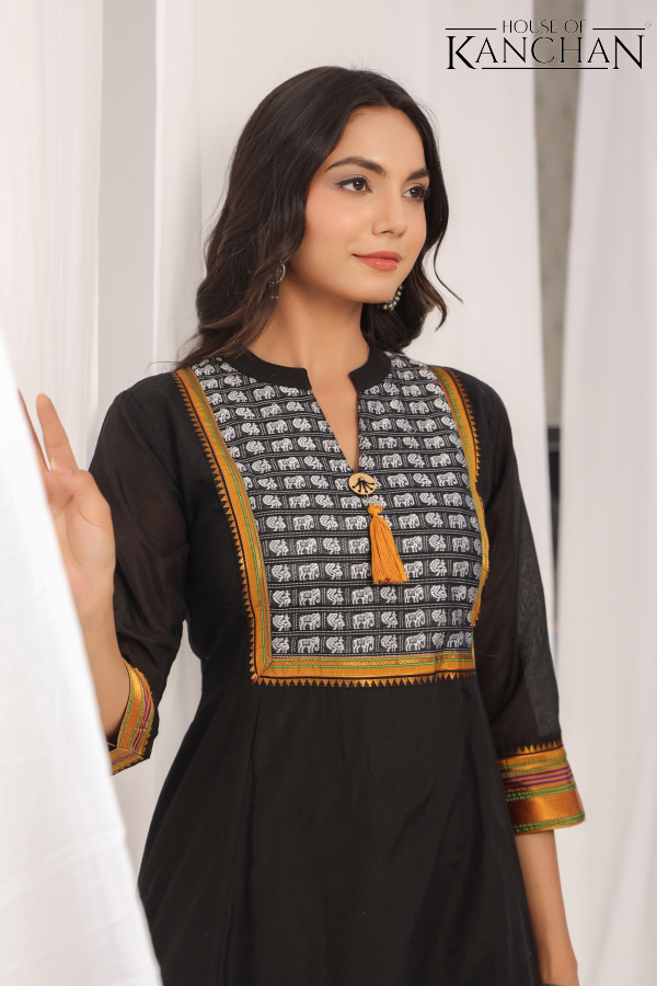 Kaali A-line kurta